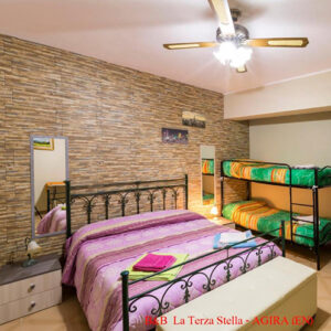 CAMERA QUADRUPLA CON BALCONE